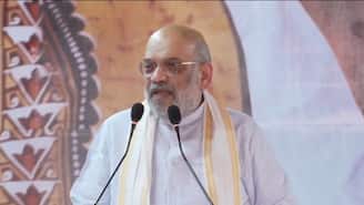 কলকাতায় তুমুল ঝড় বৃষ্টি, বনগাঁ-কৃষ্ণনগরের আকাশে চক্কর কাটল অমিত শাহের বিমান! ৫০ মিনিট ধরে কী ঘটল? কলকাতায় তুমুল ঝড় বৃষ্টি, বনগাঁ-কৃষ্ণনগরের আকাশে চক্কর কাটল অমিত শাহের বিমান! ৫০ মিনিট ধরে কী ঘটল?