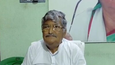 চুঁচুড়ার বিধায়ক অসিত মজুমদারকে টিকিট দিল না তৃণমূল৷ 