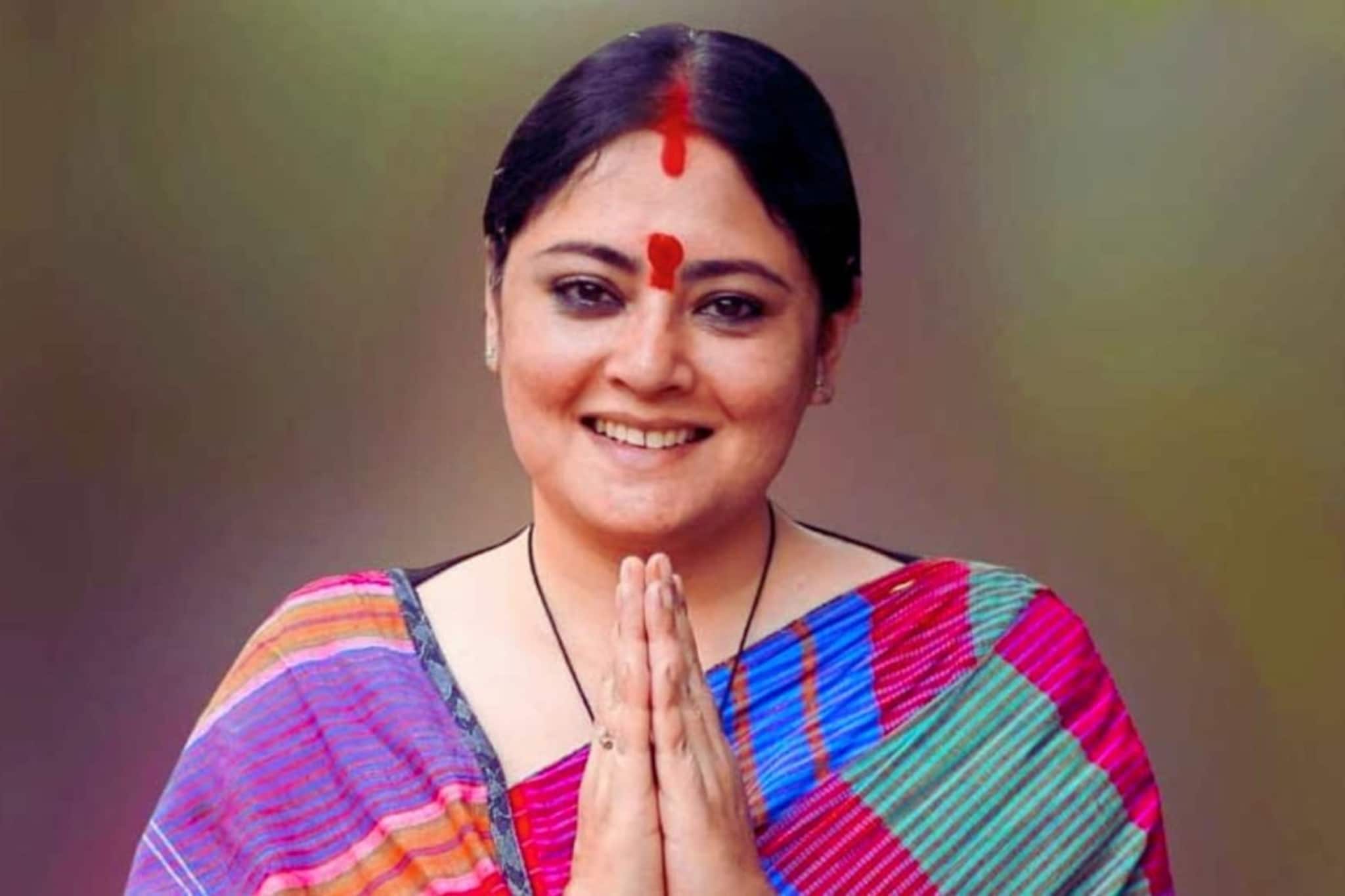 পুরনো মুখেই ভরসা! ফের প্রার্থী হলেন অগ্নিমিত্রা, কোন কেন্দ্র থেকে এবার লড়বেন বিজেপির তারকা প্রার্থী? পুরনো মুখেই ভরসা! ফের প্রার্থী হলেন অগ্নিমিত্রা, কোন কেন্দ্র থেকে এবার লড়বেন বিজেপির তারকা প্রার্থী?