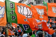 নারায়ণগড়ে শুভেন্দু–গিরিরাজের সভার আগে বিজেপি প্রার্থীর বিরুদ্ধে পোস্টার! তুঙ্গে শোরগোল