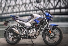 Bikes : ১০০ সিসি বনাম ১২৫ সিসি! কোন বাইক অফিস যাতায়াত, টুকটাক ঘোরাঘুরির জন্য ভাল? মাইলেজের হিসেবও বুঝে নিন সহজে