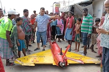 Bakkhali Sea Beach: বকখালির সমুদ্র সৈকতে বিশাল বড় যান, যেন জেট বিমান! আসলে ওটা কী? পিলে চমকে গেল স্থানীয়দের, হতবাক পর্যটকেরাও