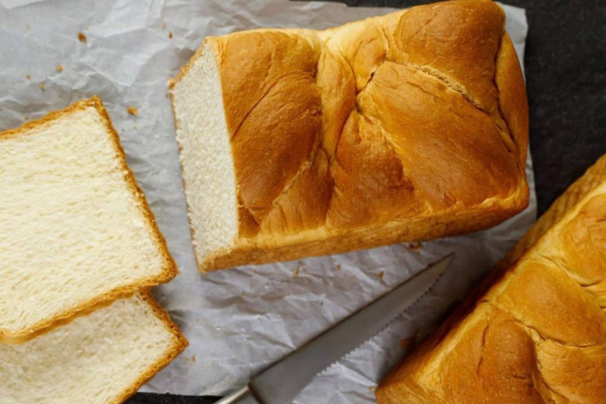 বাড়িতেই বানান বেকারি মতো নরম তুলতুলে পাউরুটি, 'এভাবে' বানালে হবে আরও সুস্বাদু, রইল রেসিপি