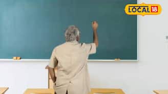 অবসরের পরেও স্কুলের প্রতি ভালবাসা অটুট! দেড় লক্ষ টাকা দান করলেন কোচবিহারের শিক্ষক