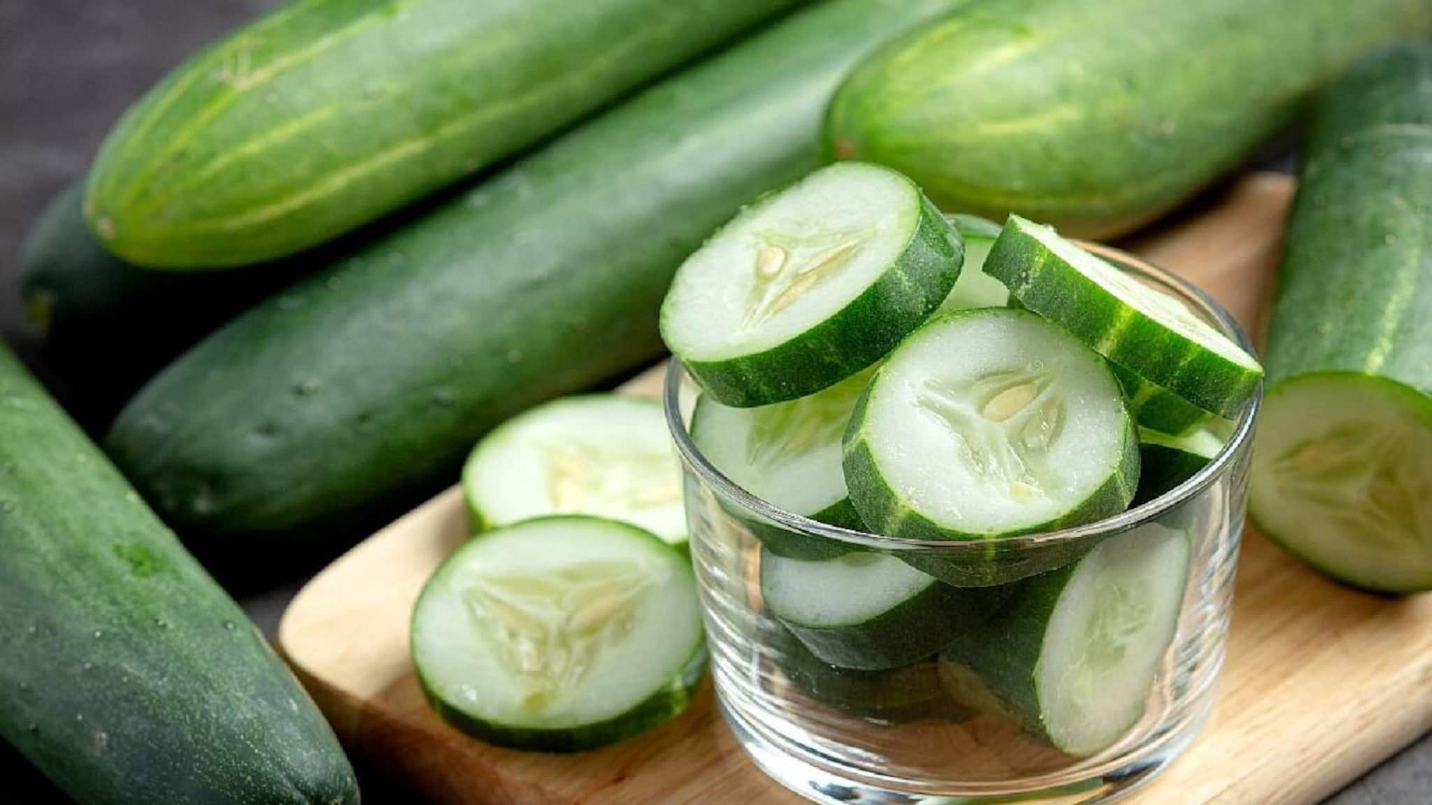 Tips And Tricks: শশা কিনলে খালি তেতো হয়? চিন্তা নেই! সহজ উপায়ে চিনুন মিষ্টি শসা, 'এই' ট্রিকে না খেয়েই বুঝতে পারবেন