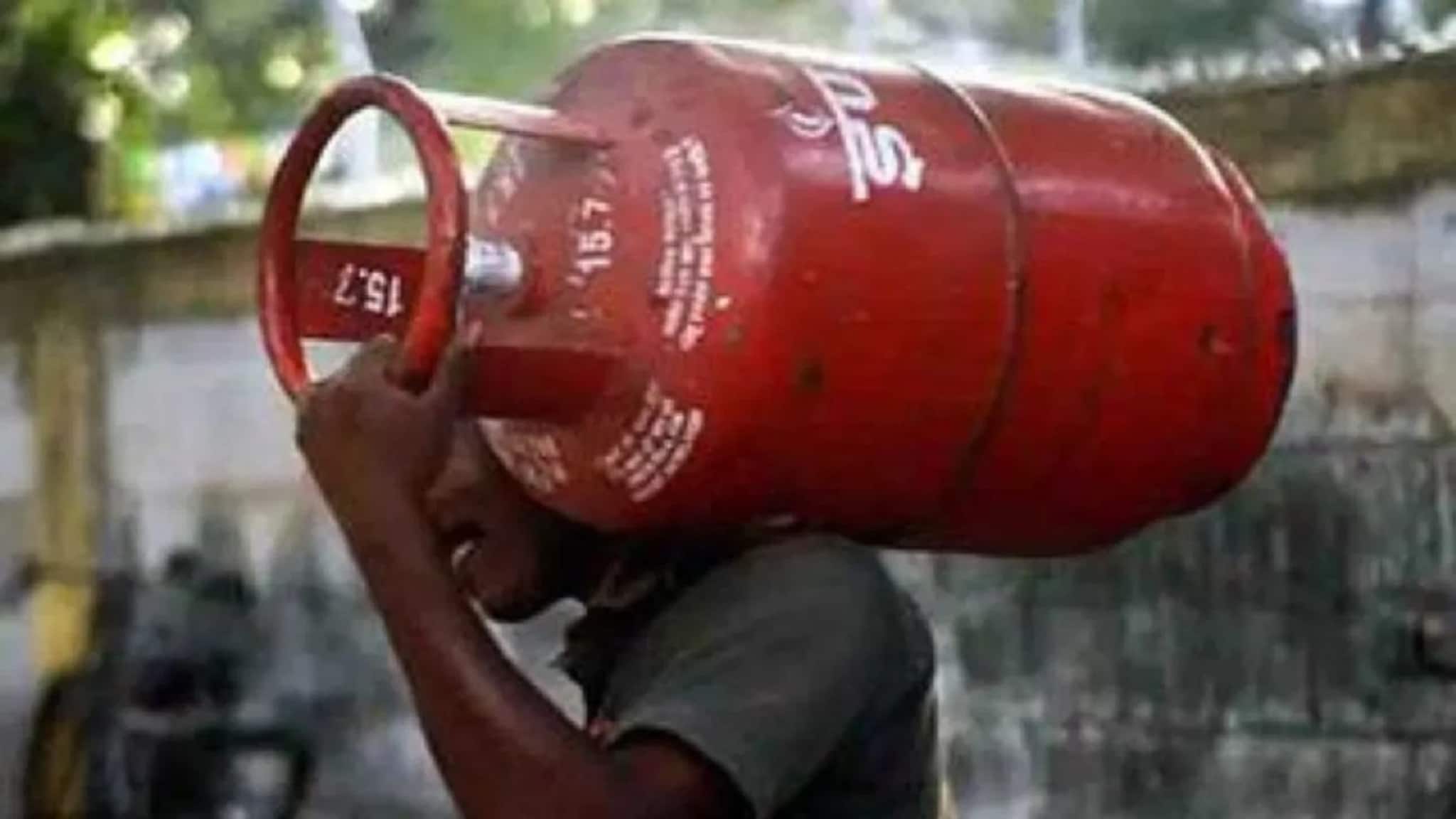 LPG Gas: এলপিজি সঙ্কটে জোমাটো, সুইগিতে প্রভাব... ইনফোসিসের ক্যাম্পাস মেনুতে কাটছাঁট! লাইভ রান্নার কাউন্টার স্থগিত