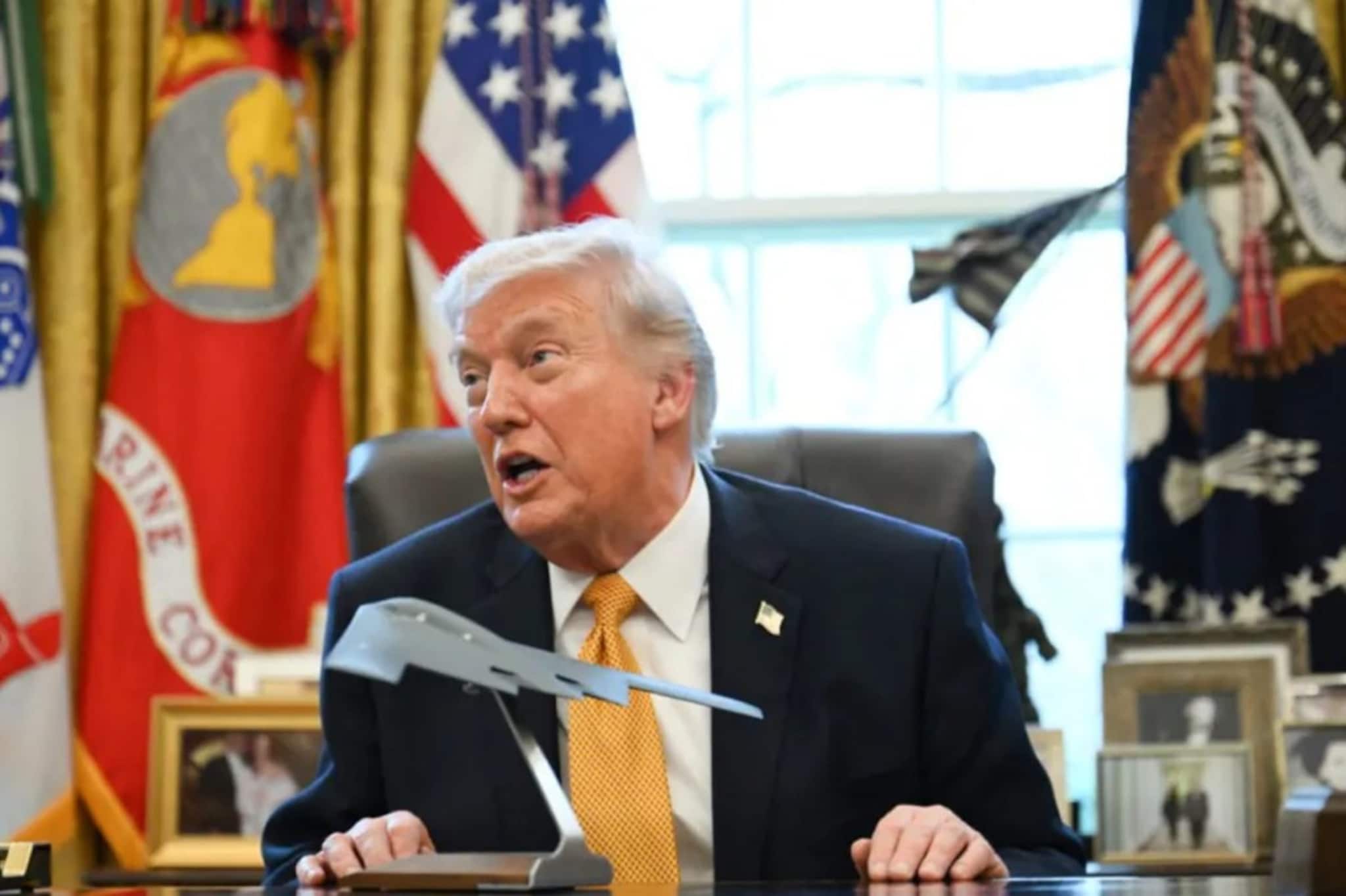 ‘ইরানে সামরিক অভিযান এবার গুটিয়ে আনার কথা ভাবা হচ্ছে...’ হরমুজ ব্যবহারকারী দেশগুলিকেও বার্তা দিলেন ট্রাম্প ‘ইরানে সামরিক অভিযান এবার গুটিয়ে আনার কথা ভাবা হচ্ছে...’ হরমুজ ব্যবহারকারী দেশগুলিকেও বার্তা দিলেন ট্রাম্প