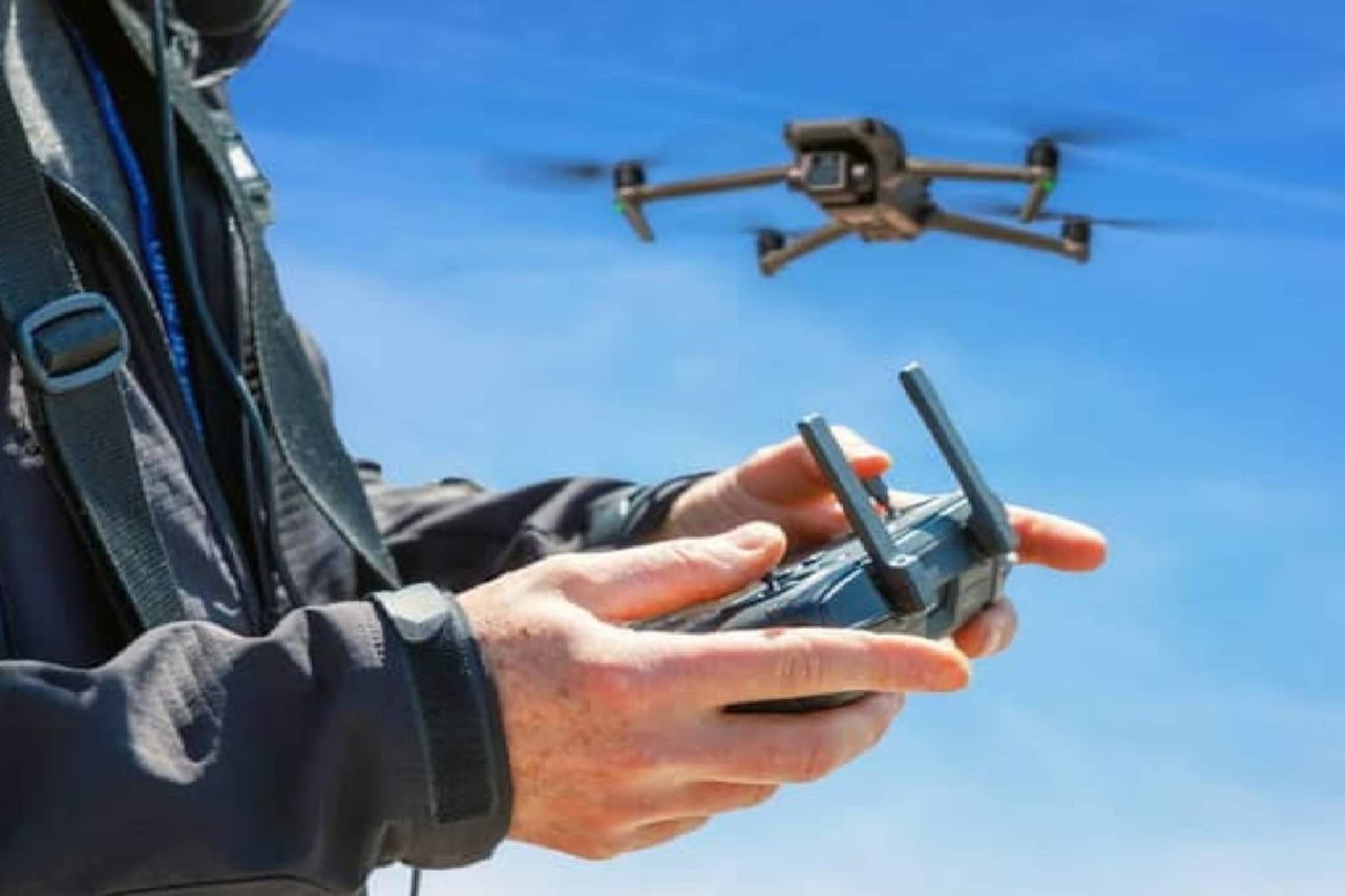 দশম শ্রেণি পাস করেই ড্রোন পাইলট হওয়া সম্ভব, মাত্র ৫ দিনের প্রশিক্ষণে মাসে লাখ টাকা পর্যন্ত আয়