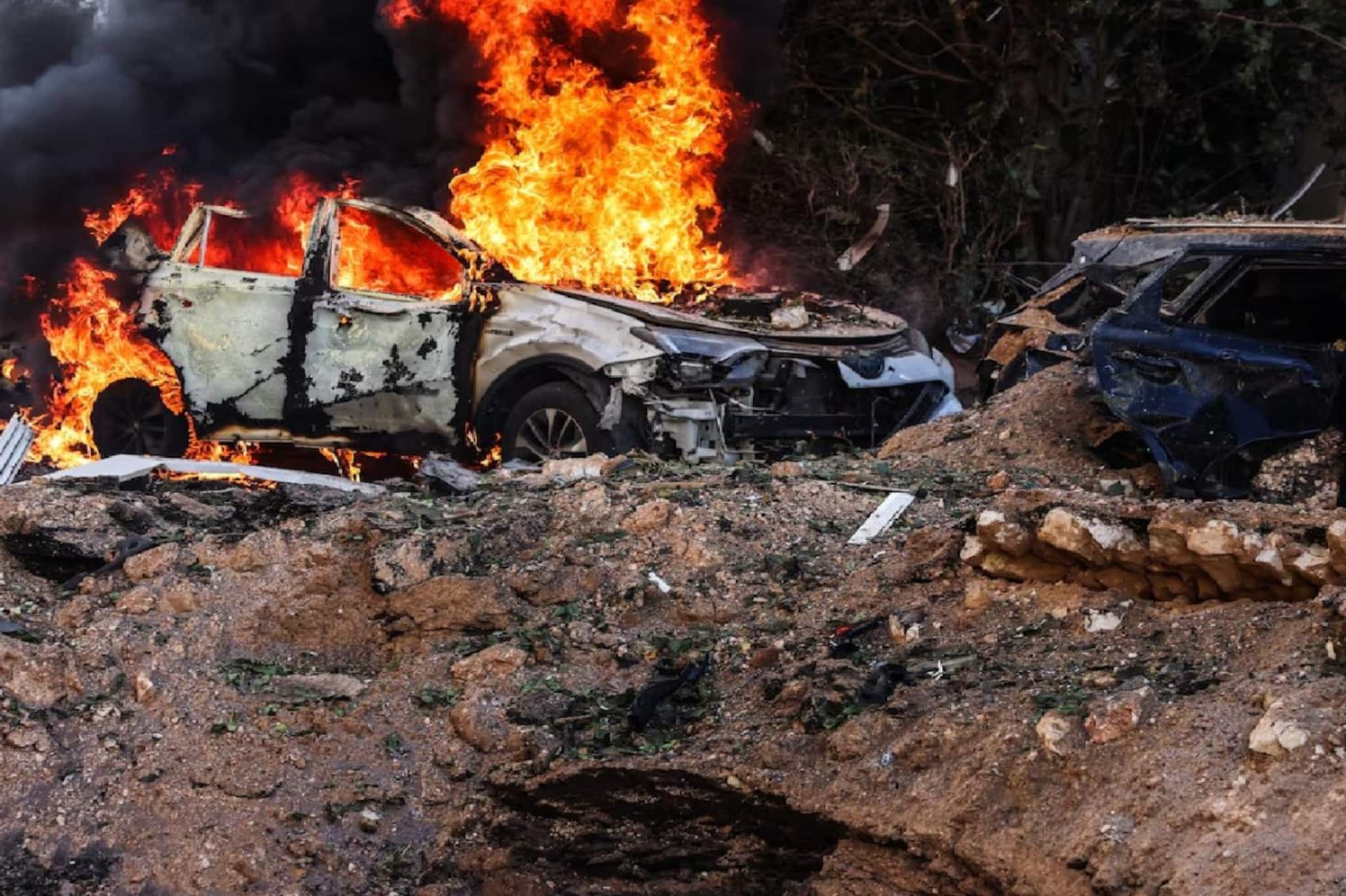 মধ্যপ্রাচ্যের সংঘাত অব্যাহত, কুয়েত বিমানবন্দরে ফের ড্রোন হামলা, দাউদাউ করে জ্বলল জ্বালানি ট্যাঙ্ক