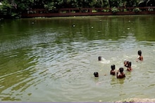 Bangla News: রং খেলা শেষ হতেই বন্ধুরা মিলে নেমেছিল পুকুরে, সেখানেই ডুবে মৃত্যু তরতাজা দুই বন্ধুর! আমরাই গ্রামে হাহাকার