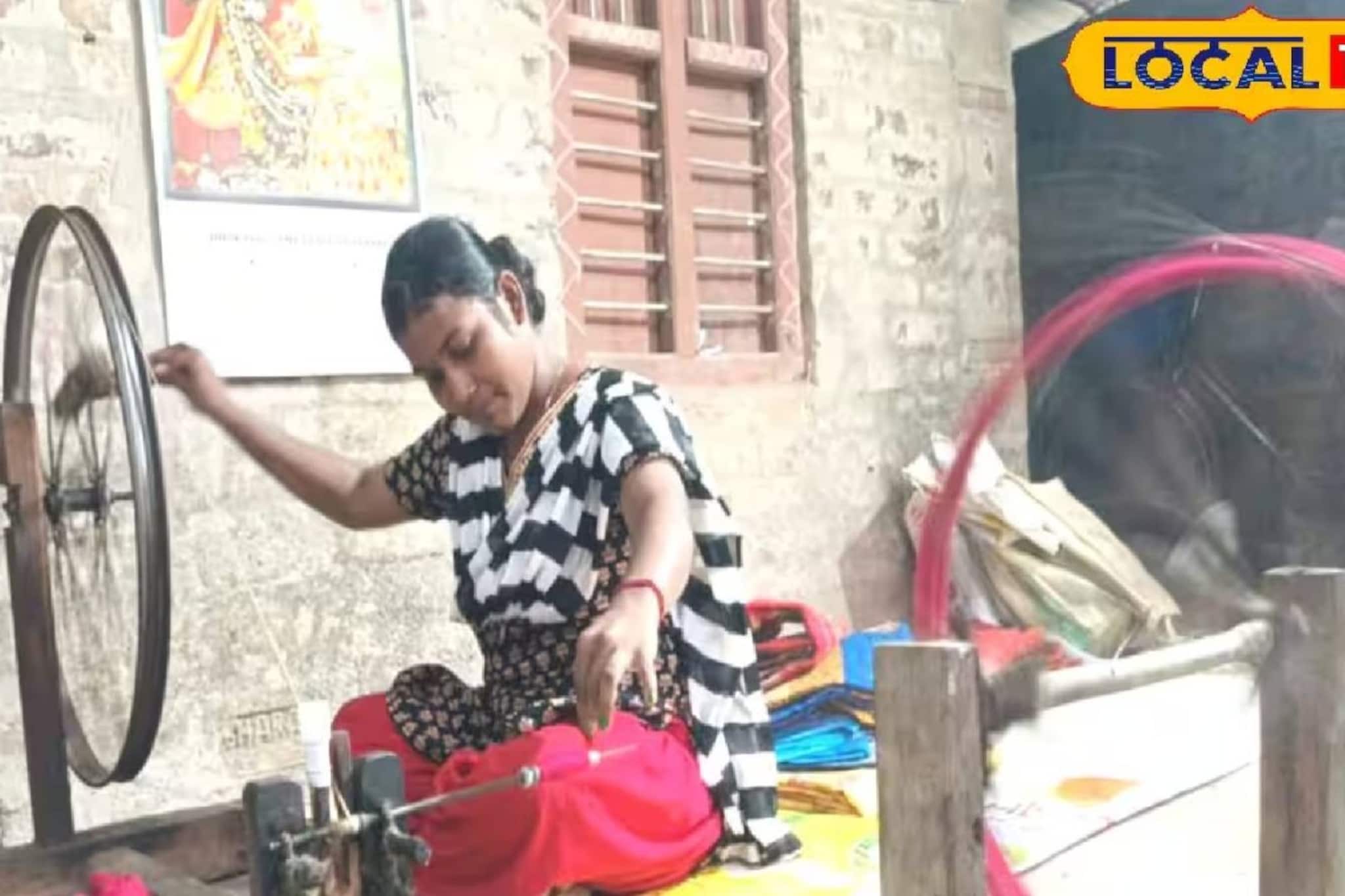 মেশিনের যুগেও স্বদেশি ঐতিহ্যের জয়জয়কার! পটাশপুরের গ্রামে আজও ঘোরে চরকা