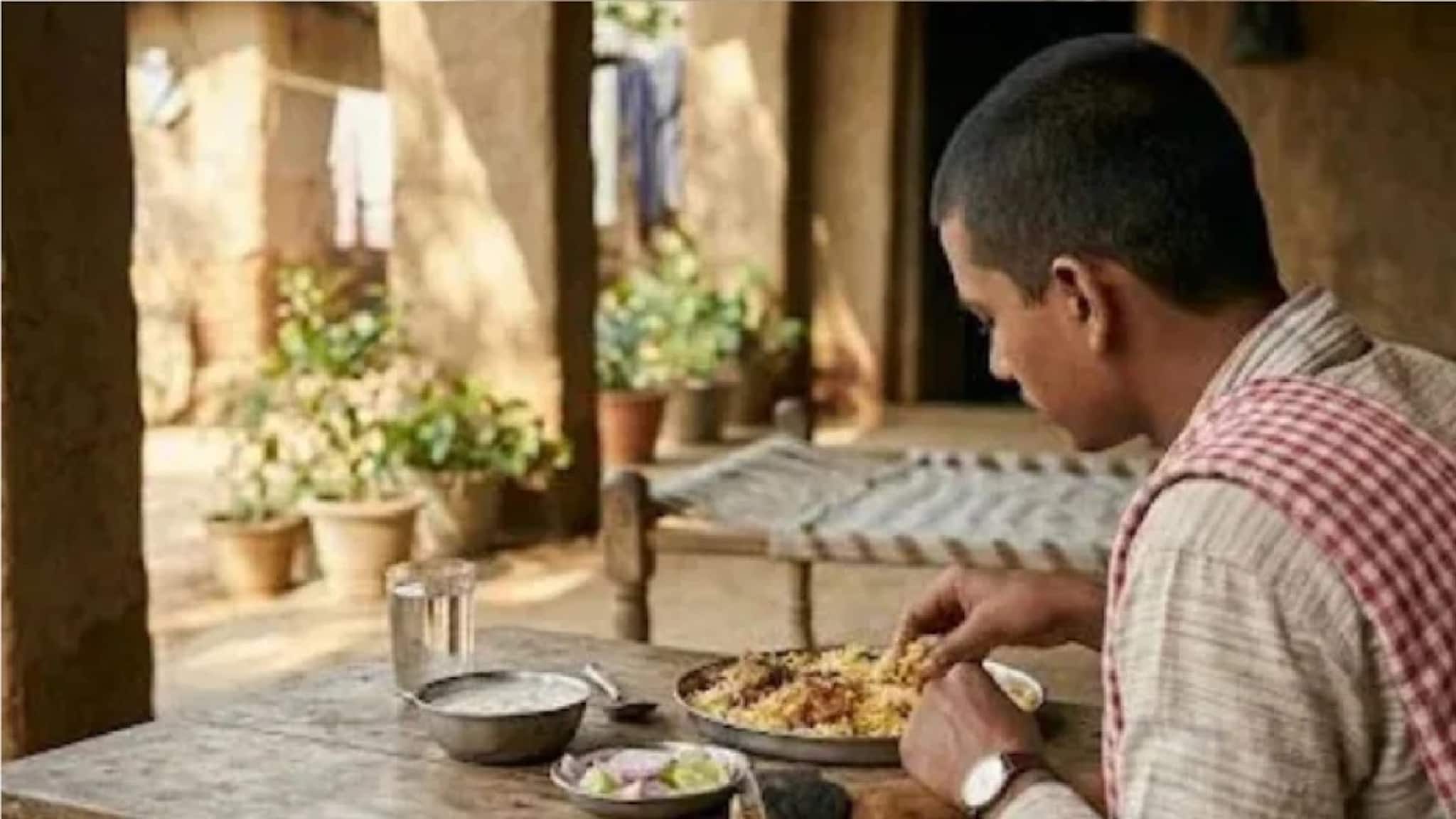 Shocking News:বাবাকে কুপিয়ে খুন করে বিরিয়ানি খেল ছেলে, বাবার দেহ ট্যাঙ্কে ফেলে রাতে নিশ্চিন্তে ঘুম