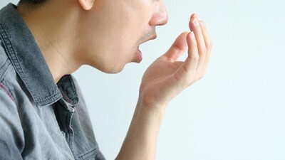 এটি পেট ফাঁপা, বদহজম এবং গ্যাসের সমস্যা মোকাবিলা করে একটি স্বাস্থ্যকর অন্ত্র বানায়। লবঙ্গ অ্যান্টিঅক্সিডেন্টে ভরপুর, যা ক্ষতিকর ফ্রি র‍্যাডিকেলগুলোকে নিষ্ক্রিয় করে।