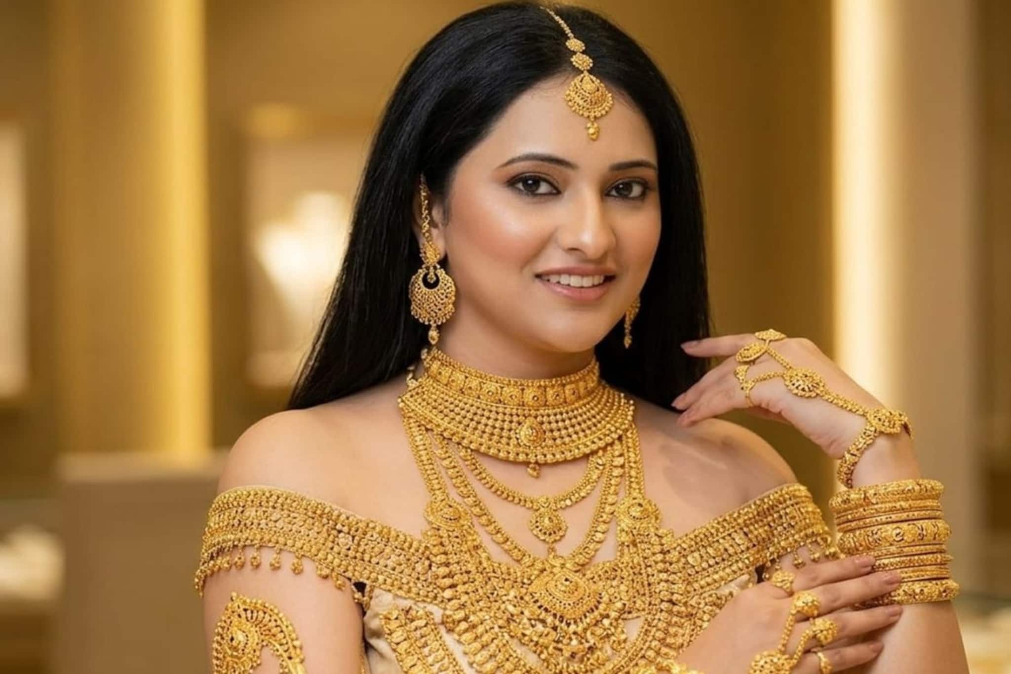 Gold Rate: মার্কিন হামলার কারণে সোনার দাম হঠাৎ করে ধসে পড়েছে ! জানুন বাজার কোন দিকে যাচ্ছে