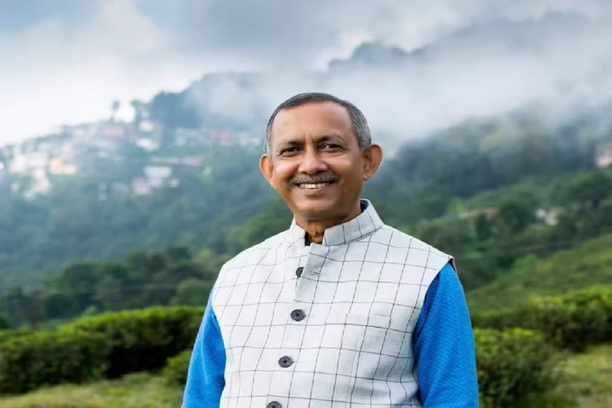 'টক টু মেয়র' বন্ধ, তবু তাঁর দুর্বার গতি! ‘টক টু গৌতম’ নিয়ে বিরাট চমক গৌতম দেবের, কী হবে সেখানে? 'টক টু মেয়র' বন্ধ, তবু তাঁর দুর্বার গতি! ‘টক টু গৌতম’ নিয়ে বিরাট চমক গৌতম দেবের, কী হবে সেখানে?