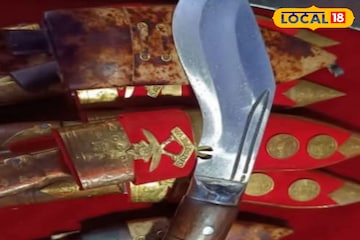 গোর্খাদের শৌর্য-ঐতিহ্যের প্রতীক খুকরি! রয়েছে ৫০ রকমের বৈচিত্র্য, যার অজানা ইতিহাস অবাক করা