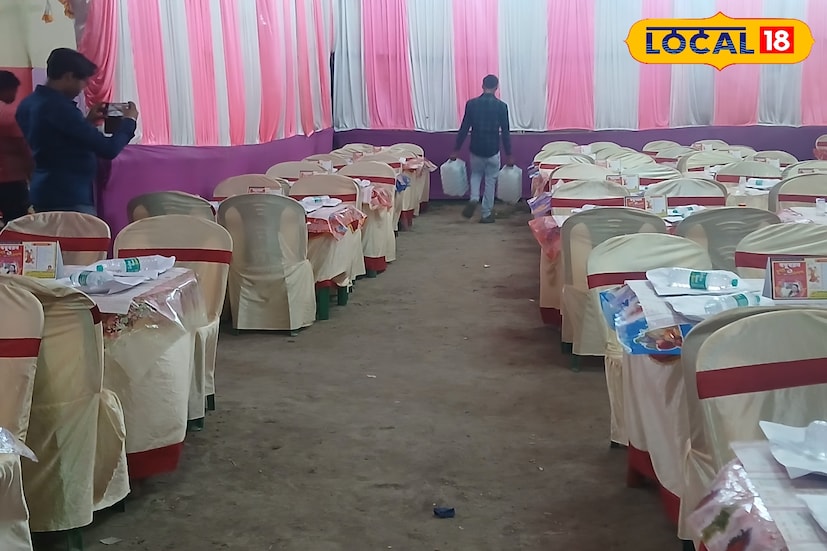 অল্প পুঁজিতে লাভজনক ক্যাটারিং ব্যবসা! গ্রাম ও শহর উভয় স্থানেই ভাল বাজার। পরিবেশন অর্থাৎ সার্ভিস প্রোভাইড করেই লাভবান হতে পারেন যে কেউ উদ্যোগী। (ছবি ও তথ্য: রাকেশ মাইতি)