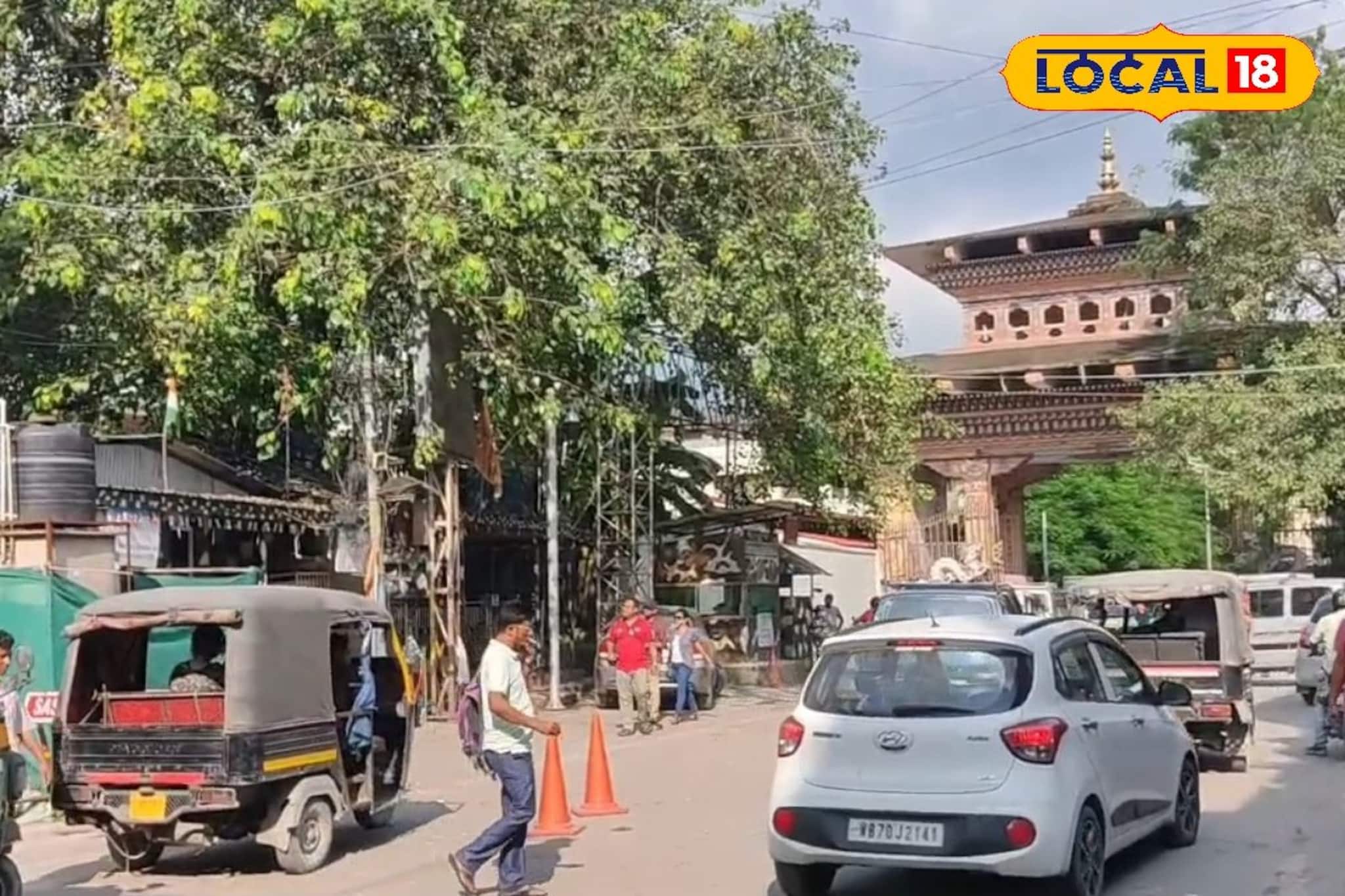 ভুটানে আর মিলবে না সস্তার পেট্রোল! ভারতীয় গাড়ি চালকদের জন্য জারি হল কড়া নিষেধাজ্ঞা ভুটানে আর মিলবে না সস্তার পেট্রোল! ভারতীয় গাড়ি চালকদের জন্য জারি হল কড়া নিষেধাজ্ঞা