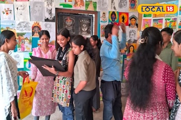 ভারত-বাংলাদেশ সীমান্তে অভিনব চিত্র প্রদর্শনী! ছাত্রছাত্রীদের বার্তায় নজর কাড়ল জলবায়ু ভারত-বাংলাদেশ সীমান্তে অভিনব চিত্র প্রদর্শনী! ছাত্রছাত্রীদের বার্তায় নজর কাড়ল জলবায়ু