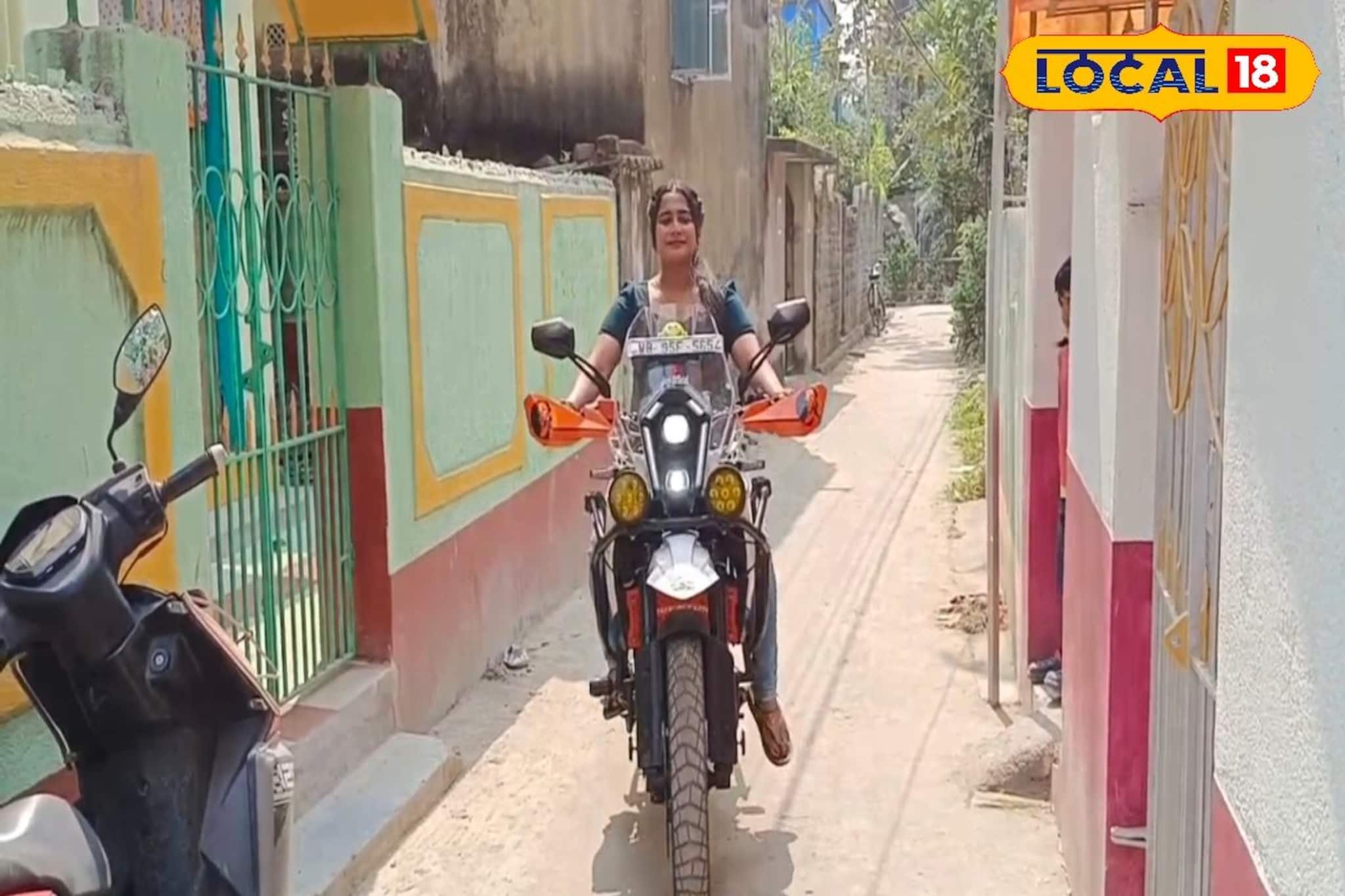 ভরসা বাহন বাইক, হাড়ভাঙা পরিশ্রমে বাড়ি বাড়ি খাবার পৌঁছে দিয়ে সংসারের হাল ধরেছেন তরুণী