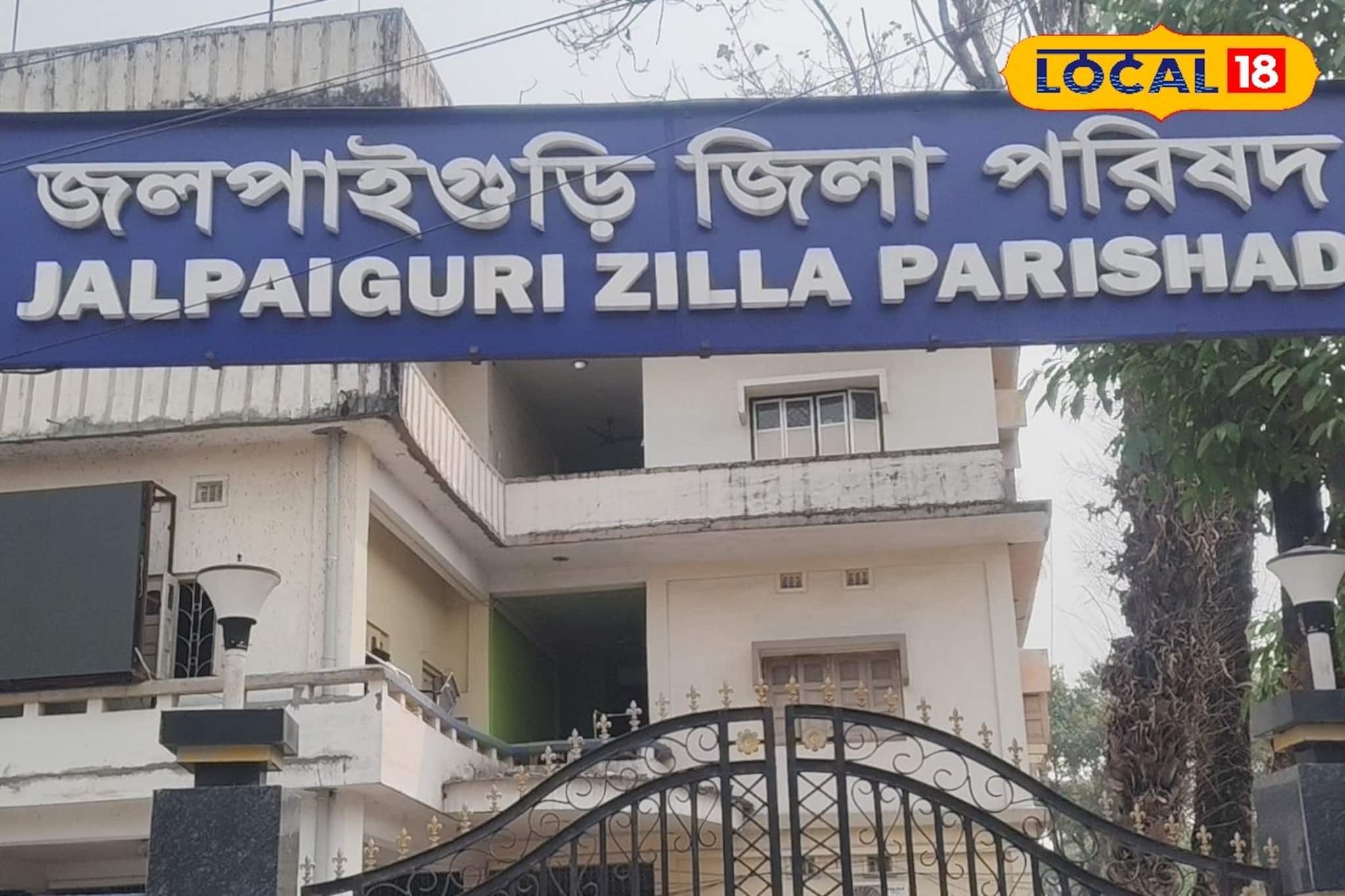 এক ক্লিকেই হাটের সব তথ্য! খাজনা থেকে লাইসেন্স নবীকরণ, সবই এখন মোবাইলে