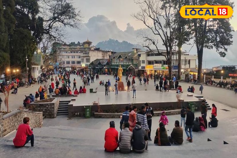 *দার্জিলিং, ঋত্বিক ভট্টাচার্য: দার্জিলিংয়ে বাণিজ্যিক এলপিজি গ্যাসের তীব্র সংকট ঘিরে উদ্বেগ বাড়ছে পর্যটন মহলে। হোটেল মালিকদের দাবি, গ্যাস সরবরাহ স্বাভাবিক না হলে পর্যটকদের পরিষেবা দেওয়া কঠিন হয়ে পড়বে। ফলে সামনে পর্যটন মরশুমে বড় প্রভাব পড়তে পারে বলে আশঙ্কা করা হচ্ছে।