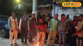 আগুন জ্বালানো হয়েছে বিজেপি কার্যালয়ে 