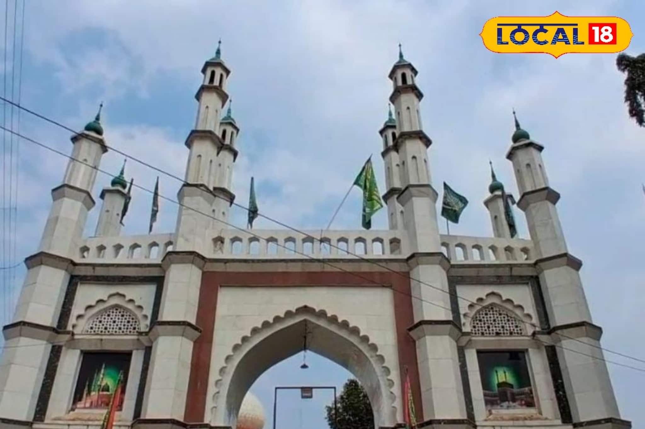 পাথরচাপুরি মাজারে চাদর চড়ালেন তৃণমূল প্রার্থী উজ্জ্বল চট্টোপাধ্যায়, কী চাইলেন তিনি?