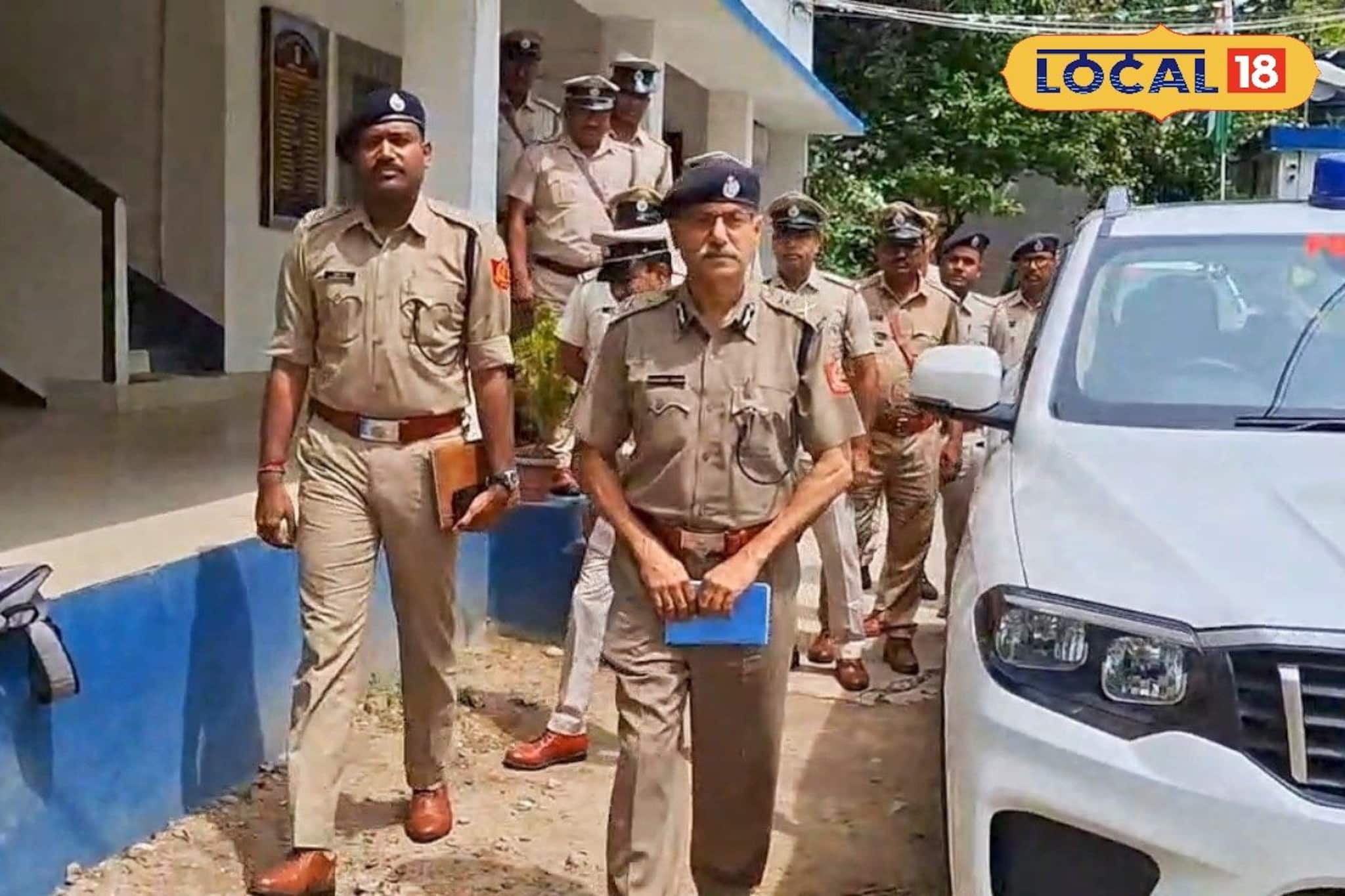 অপরাধীদের ‘ডেডলাইন’! ভোটের আগে 'রাউডিদের' কড়া হুঁশিয়ারি মালদহ পুলিশ সুপারের অপরাধীদের ‘ডেডলাইন’! ভোটের আগে 'রাউডিদের' কড়া হুঁশিয়ারি মালদহ পুলিশ সুপারের