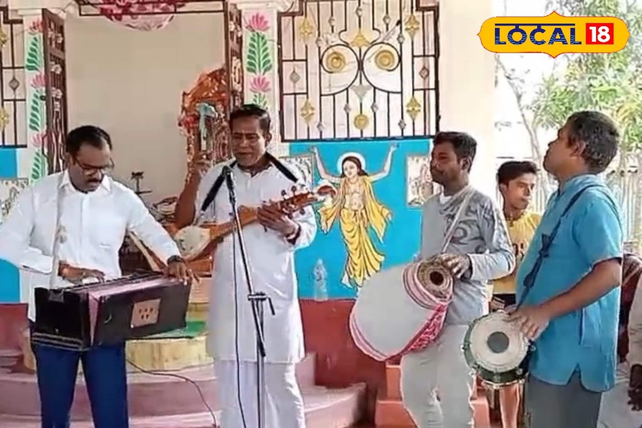 কীর্তন গেয়ে ভোটের প্রচার চালাচ্ছেন কোচবিহার দক্ষিণের তৃণমূল প্রার্থী অভিজিৎ দে ভৌমিক কীর্তন গেয়ে ভোটের প্রচার চালাচ্ছেন কোচবিহার দক্ষিণের তৃণমূল প্রার্থী অভিজিৎ দে ভৌমিক