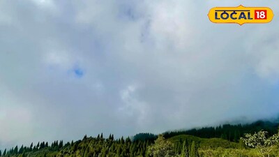 মেঘ ঢাকছে পাহাড়ে 