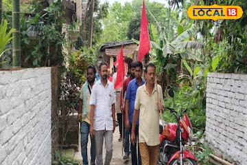অশান্তি রুখতে এবার ‘লেডি কমান্ডো’! ক্যানিংয়ে কেন্দ্রীয় বাহিনীর ‘মহিলা ব্রিগেড’-র রুট মার্চ অশান্তি রুখতে এবার ‘লেডি কমান্ডো’! ক্যানিংয়ে কেন্দ্রীয় বাহিনীর ‘মহিলা ব্রিগেড’-র রুট মার্চ