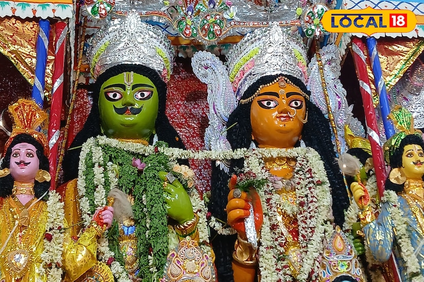 রামনবমীতে হাওড়ার রামরাজাতলার ঐতিহ্যবাহী রামমন্দিরে ভক্তদের ঢল। প্রতি বছর এই বিশেষ দিনে এখানে অগণিত ভক্ত সমাগম ঘটে। প্রায় ৩৫০-৪০০ বছর প্রাচীন হাওড়ার রামরাজাতলার রামপুজো। সারা বাংলার আকর্ষণের কেন্দ্রে থাকে এই মন্দির। (ছবি ও তথ্যঃ রাকেশ মাইতি) রামনবমীতে হাওড়ার রামরাজাতলার ঐতিহ্যবাহী রামমন্দিরে ভক্তদের ঢল। প্রতি বছর এই বিশেষ দিনে এখানে অগণিত ভক্ত সমাগম ঘটে। প্রায় ৩৫০-৪০০ বছর প্রাচীন হাওড়ার রামরাজাতলার রামপুজো। সারা বাংলার আকর্ষণের কেন্দ্রে থাকে এই মন্দির। (ছবি ও তথ্যঃ রাকেশ মাইতি)