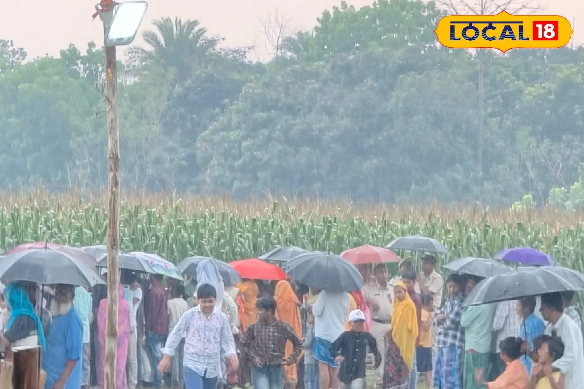 প্রাকৃতিক বিপর্যয়ে নাকাল হেলিকপ্টার পরিষেবা, ভগবানগোলায় নামা হল না অভিষেকের