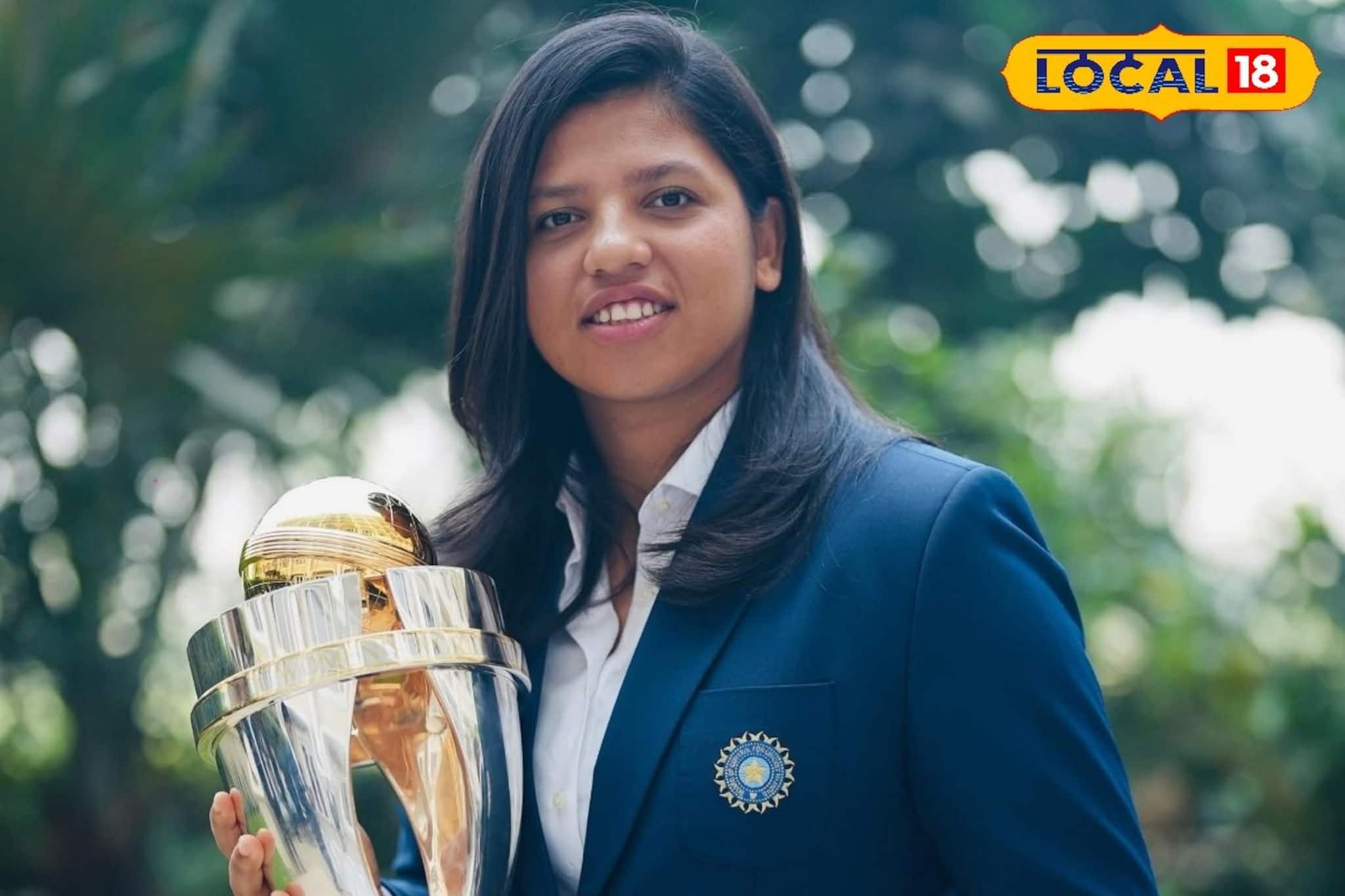 উ‍ৎকণ্ঠা-উদ্বেগ কাটিয়ে অবশেষে স্বস্তি! ‘বিচারাধীন’ থেকে SIR-এর সাপ্লিমেন্ট লিস্টে উঠে এল ক্রিকেটার রিচা ঘোষের নাম