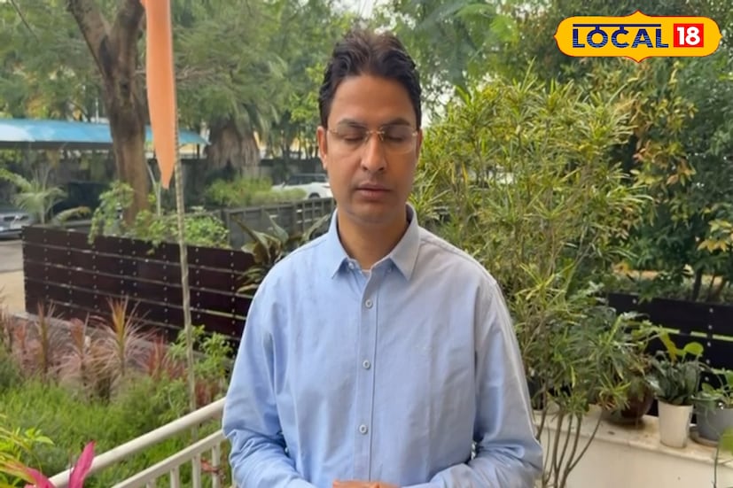 শিলিগুড়ি, ঋত্বিক ভট্টাচার্য : শিলিগুড়ির গুড়ুংবস্তি এলাকায় নাবালিকা কিশোরীর অস্বাভাবিক মৃত্যুর ঘটনায় অবশেষে গ্রেফতার করা হয়েছে মূল অভিযুক্ত গৃহশিক্ষককে। ভিন রাজ্য থেকে প্রায় ২৫০০ কিলোমিটার দূরে পালিয়ে থাকার পর তাকে পাকড়াও করা হয়। এই গ্রেফতারিকে ন্যায়বিচারের পথে গুরুত্বপূর্ণ পদক্ষেপ বলে উল্লেখ করেছেন দার্জিলিংয়ের সাংসদ রাজু বিস্তা। শিলিগুড়ি, ঋত্বিক ভট্টাচার্য : শিলিগুড়ির গুড়ুংবস্তি এলাকায় নাবালিকা কিশোরীর অস্বাভাবিক মৃত্যুর ঘটনায় অবশেষে গ্রেফতার করা হয়েছে মূল অভিযুক্ত গৃহশিক্ষককে। ভিন রাজ্য থেকে প্রায় ২৫০০ কিলোমিটার দূরে পালিয়ে থাকার পর তাকে পাকড়াও করা হয়। এই গ্রেফতারিকে ন্যায়বিচারের পথে গুরুত্বপূর্ণ পদক্ষেপ বলে উল্লেখ করেছেন দার্জিলিংয়ের সাংসদ রাজু বিস্তা।