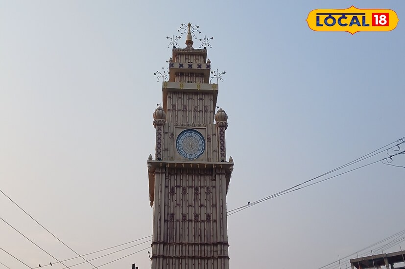 হাওড়ার নয়া পরিচিতি, লন্ডনের বিগ বেন ওয়াচ হাওড়ায় ! বালি জগাছা ব্লক তথা হাওড়া জেলা জুড়ে চর্চায় রয়েছে পৃথিবী বিখ্যাত বিগ বেন ওয়াচ। ঐতিহ্যবাহী জেলা হিসেবে সারা বাংলার মানুষের কাছে হাওড়া জেলা বেশ আগ্রহের। ঐতিহ্যের পাশাপাশি জেলা জুড়ে সৌন্দর্যয়ন ভীষণভাবে আকৃষ্ট করে মানুষকে। সেই দিক থেকে এবার মানুষের আকর্ষণ হতে পারে বিগবেন ওয়াচ। (ছবি ও তথ্য: রাকেশ মাইতি)