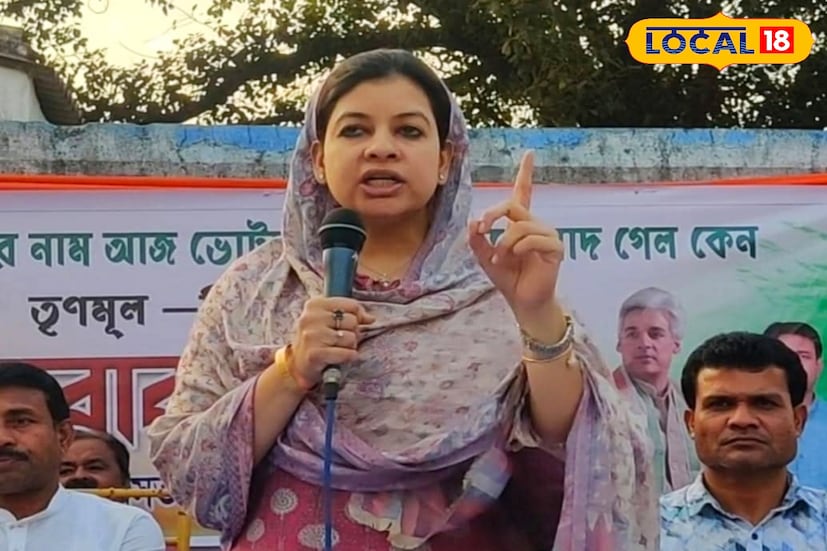 বিধানসভা নির্বাচনের আগে রাজনৈতিক মহলে জোর জল্পনার অবসান ঘটিয়ে অবশেষে প্রার্থী ঘোষণা করল জাতীয় কংগ্রেস। মালদহ জেলার মালতিপুর বিধানসভা কেন্দ্র থেকে কংগ্রেসের প্রার্থী করা হয়েছে গণি পরিবারের অন্যতম সদস্য মৌসম বেনজির নূরকে।(ছবি ও তথ্য: জিএম মোমিন) বিধানসভা নির্বাচনের আগে রাজনৈতিক মহলে জোর জল্পনার অবসান ঘটিয়ে অবশেষে প্রার্থী ঘোষণা করল জাতীয় কংগ্রেস। মালদহ জেলার মালতিপুর বিধানসভা কেন্দ্র থেকে কংগ্রেসের প্রার্থী করা হয়েছে গণি পরিবারের অন্যতম সদস্য মৌসম বেনজির নূরকে।(ছবি ও তথ্য: জিএম মোমিন)