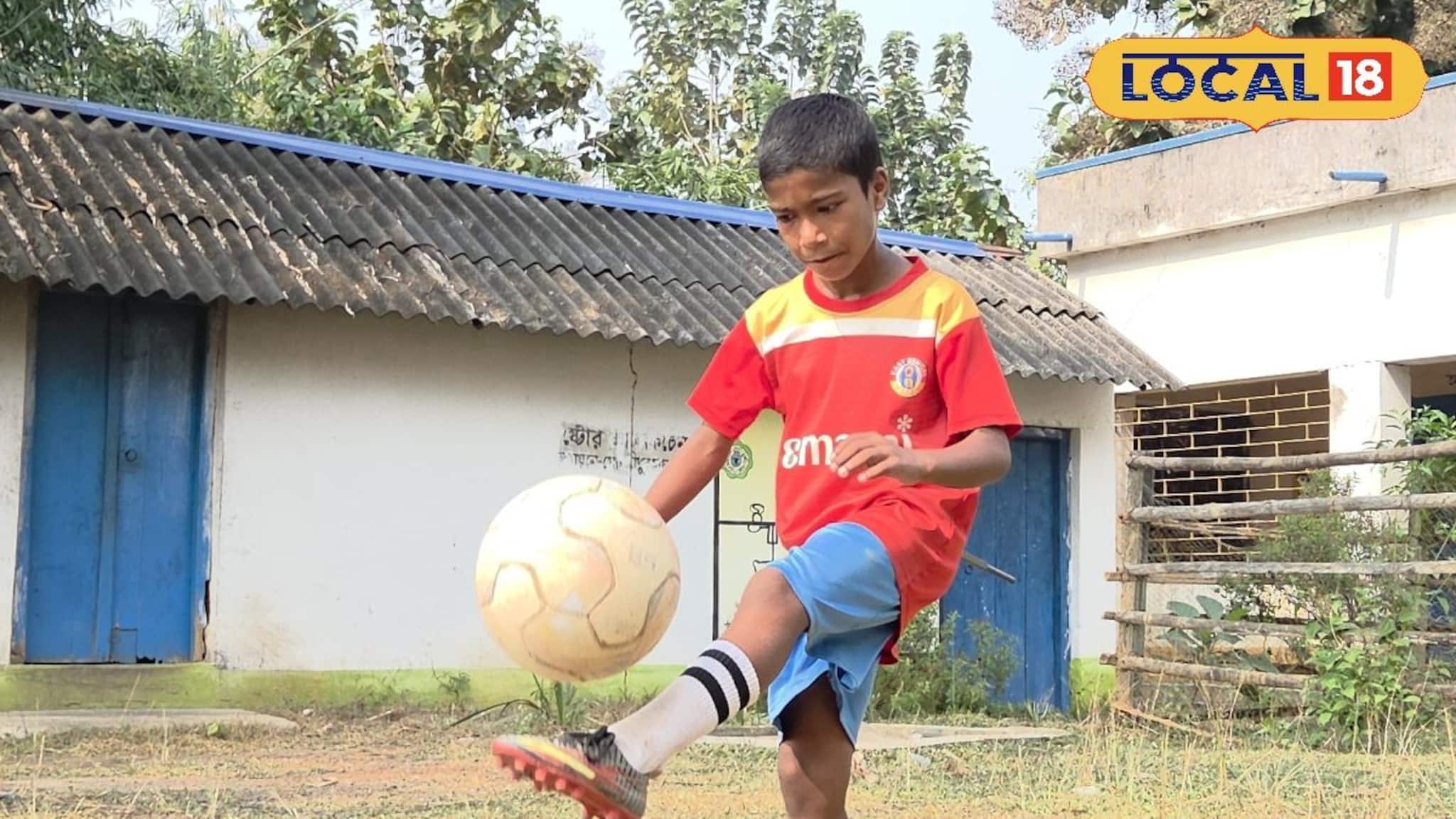 জঙ্গলমহলের মাটিতে ১০ বছরের সৃজিতের ড্রিবল স্কিল মুগ্ধ করছে সকলকে, স্বপ্ন সুনীল হওয়ার