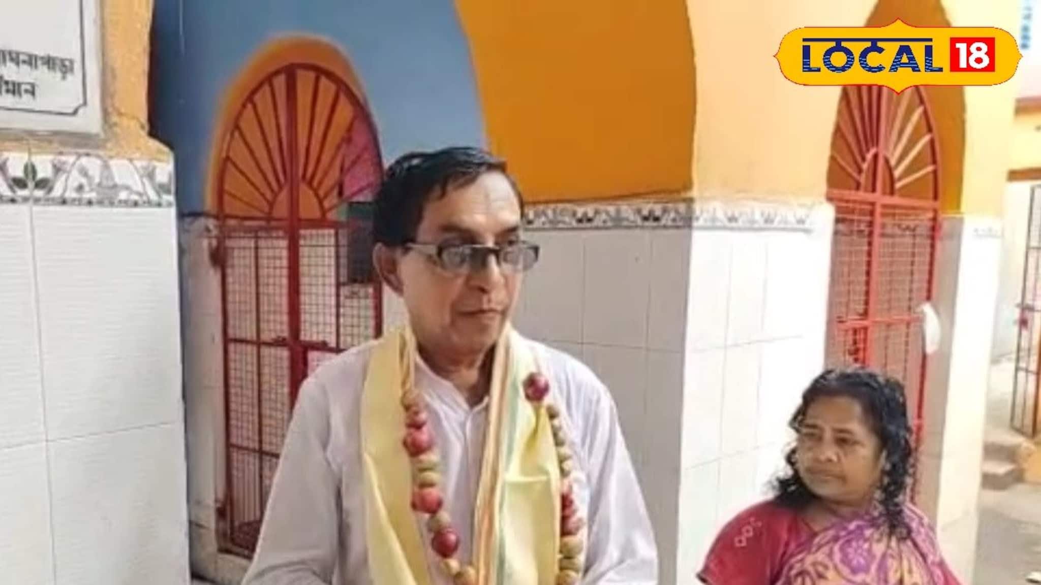 গলায় আলু-পেঁয়াজের মালা! পুজো দিয়ে প্রচার শুরু এই কংগ্রেস প্রার্থীর 