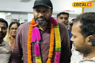 ময়দান আলাদা, বাইশ গজও আলাদা, বিধানসভা নির্বাচনের আগে প্রচারে ছক্কা হাঁকালেন পাঠান 