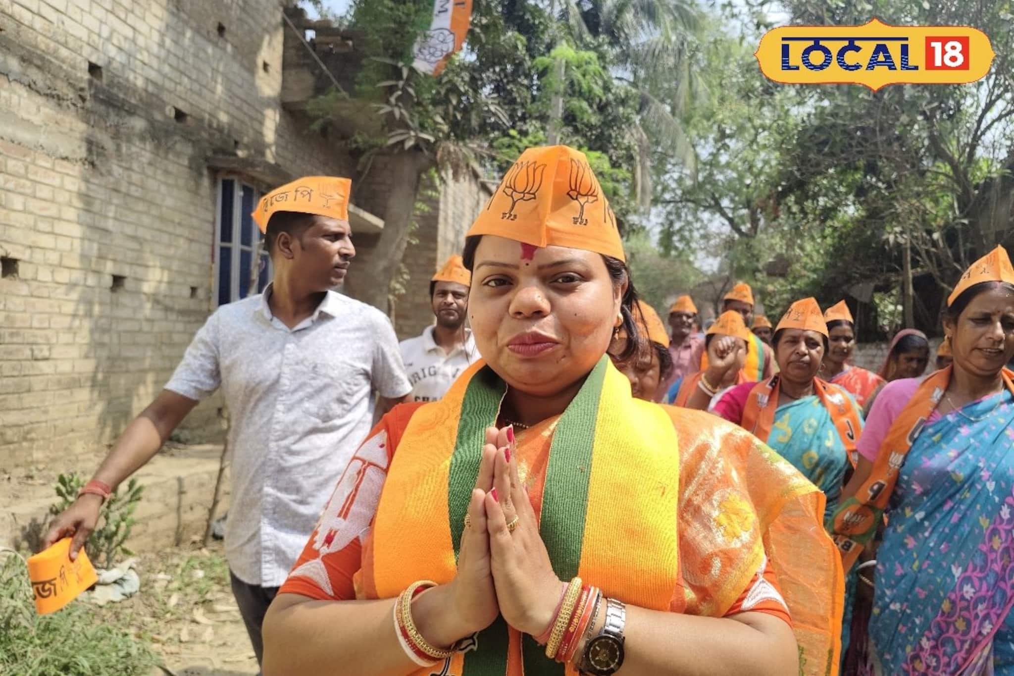 খড়গ্রামে এবার বিজেপির মহিলা প্রার্থী, সংসার সামলে রাজনীতির ময়দানে মিতালি খড়গ্রামে এবার বিজেপির মহিলা প্রার্থী, সংসার সামলে রাজনীতির ময়দানে মিতালি