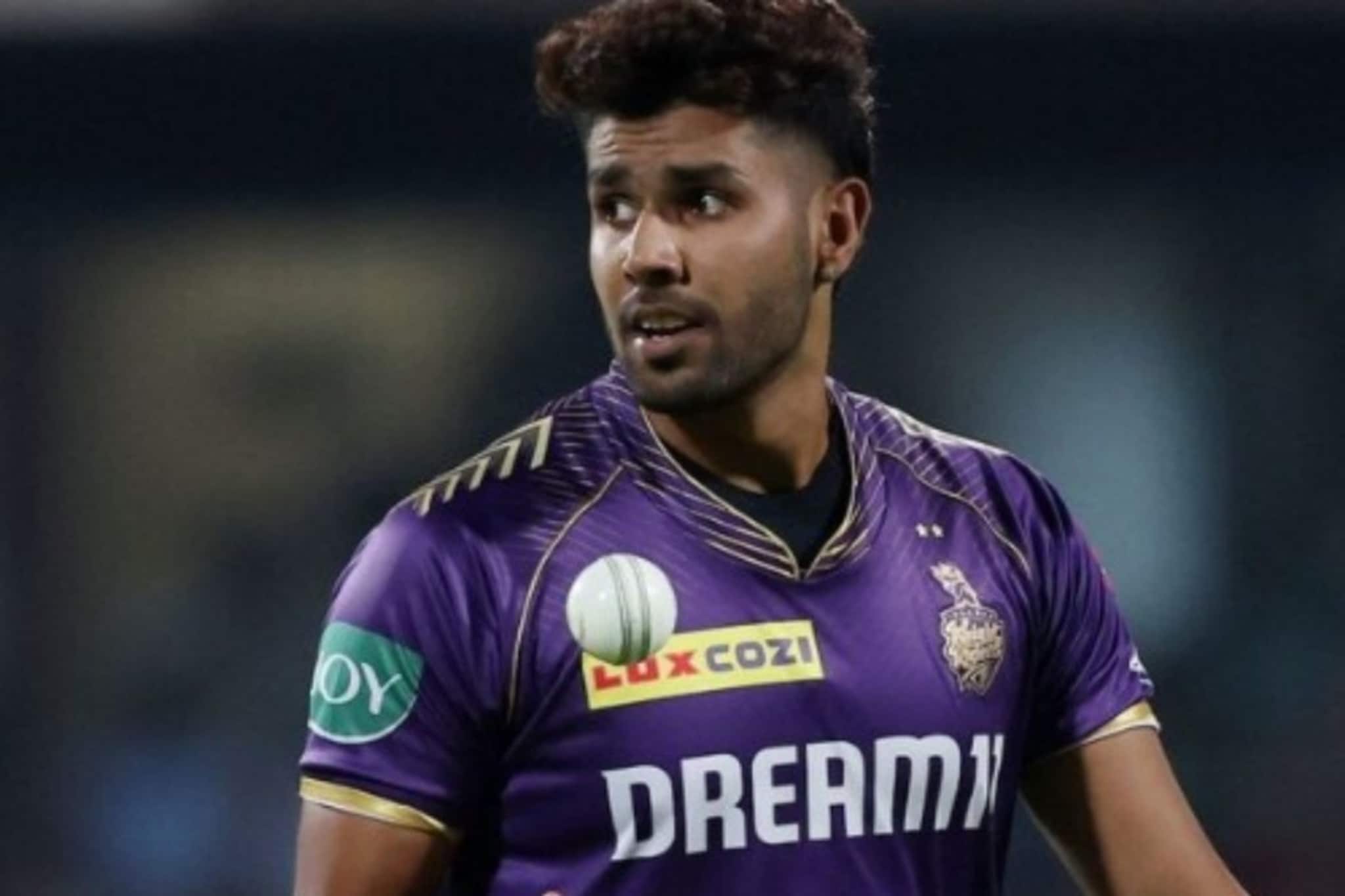 KKR News: হর্ষিত রানার জায়গায় কাকে নিচ্ছে কেকেআর? লড়াইয়ে ৩ তারকা