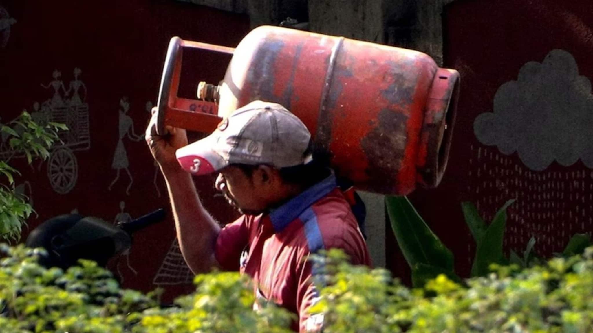 প্রয়োজন নেই কল করার, কয়েক সেকেন্ডের মধ্যেই বুক করা যাবে LPG সিলিন্ডার, জেনে নিন সেই সহজ উপায়