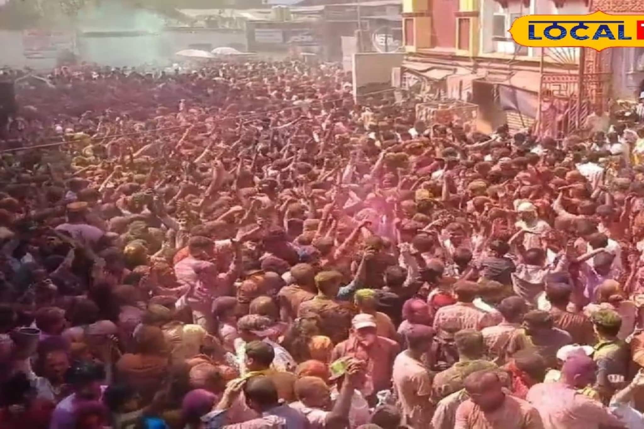 বৃন্দাবনের আদলে দোল উদযাপন হাওড়ার ঘুসুড়ি ধামে! লক্ষাধিক ভক্তের ঢল, রঙ মেখে শ্যাম দর্শন বৃন্দাবনের আদলে দোল উদযাপন হাওড়ার ঘুসুড়ি ধামে! লক্ষাধিক ভক্তের ঢল, রঙ মেখে শ্যাম দর্শন