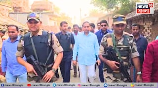 কেন্দ্রীয় বাহিনীর জওয়ানদের ঘেরাটোপে হুমায়ুন কবীর৷ কেন্দ্রীয় বাহিনীর জওয়ানদের ঘেরাটোপে হুমায়ুন কবীর৷