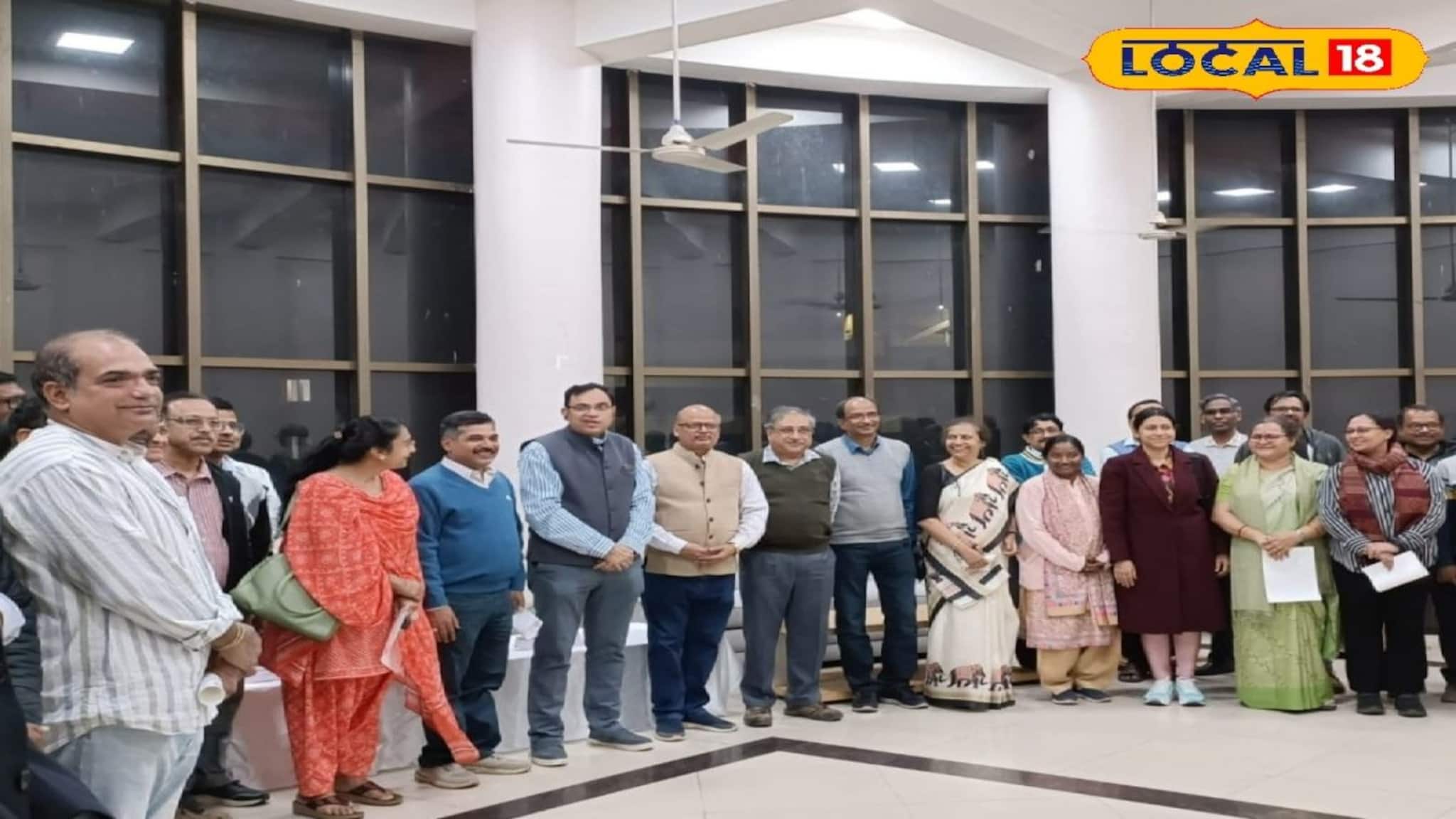 আইআইটি খড়গপুরে হাই-টি আড্ডা! শিক্ষা ও গবেষণার ভবিষ্যৎ নিয়ে ডিরেক্টর-অধ্যাপকদের বৈঠক