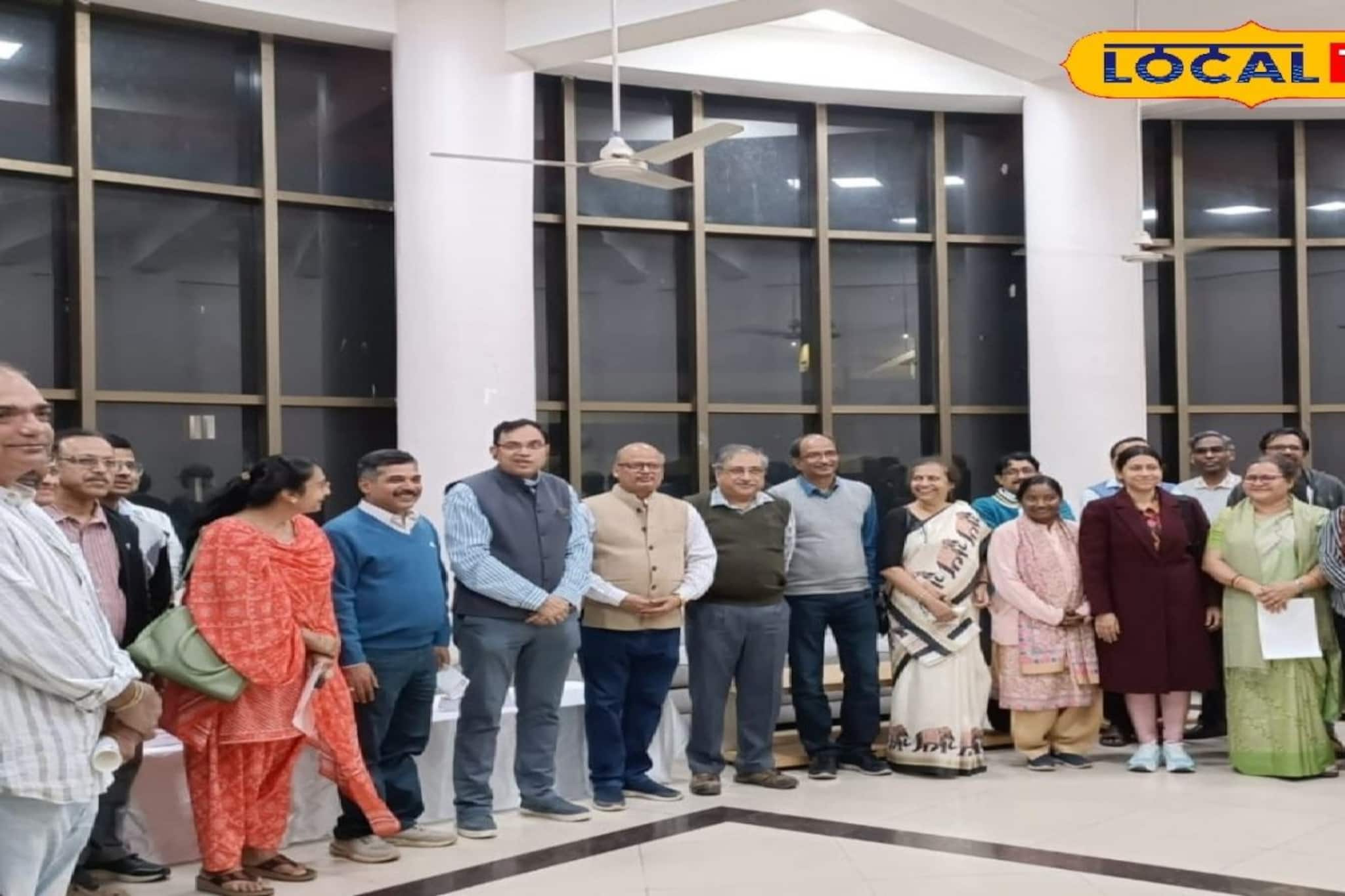 আইআইটি খড়গপুরে হাই-টি আড্ডা! শিক্ষা ও গবেষণার ভবিষ্যৎ নিয়ে ডিরেক্টর-অধ্যাপকদের বৈঠক