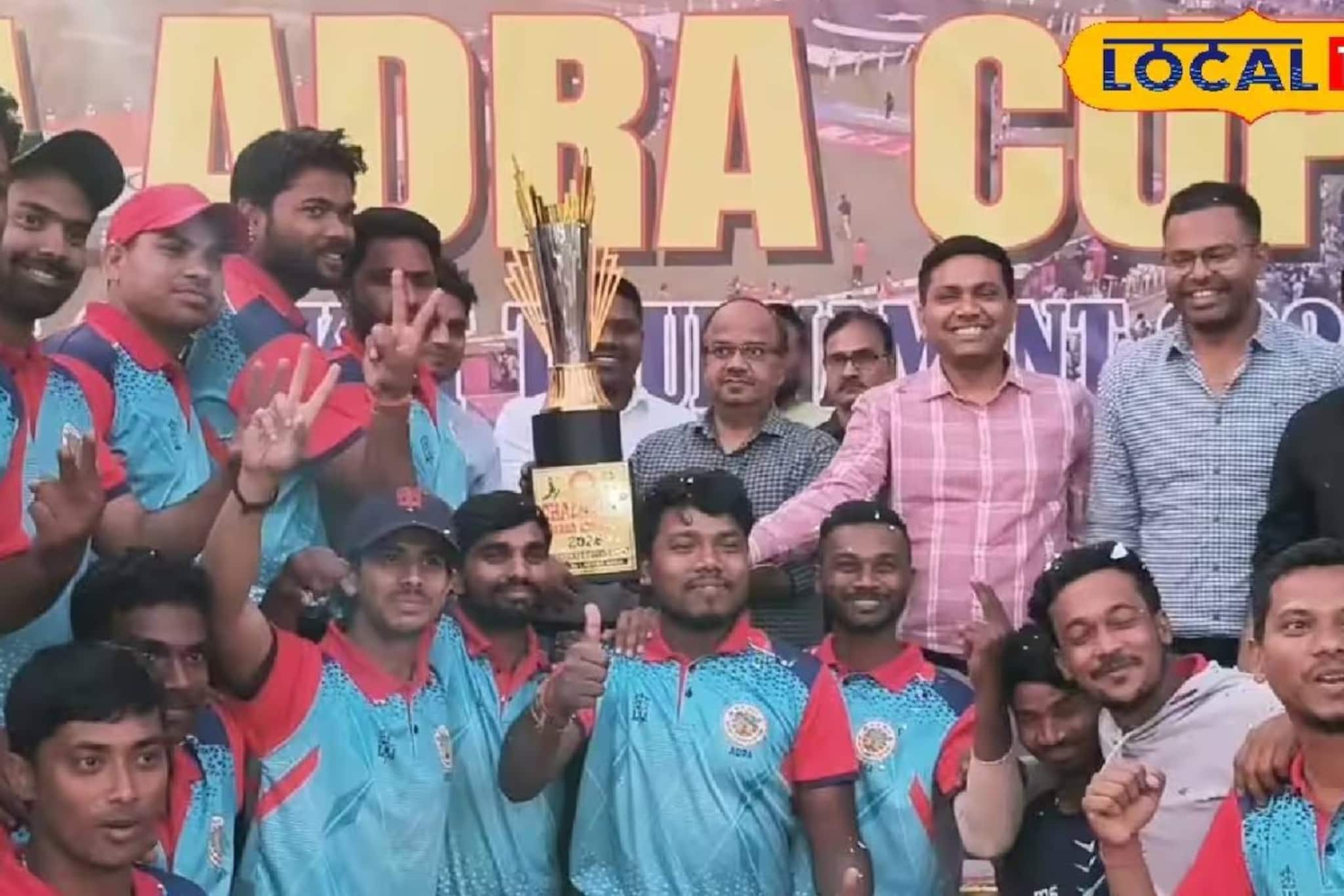 বাইশ গজে সাফল্যের নজির! সেরসা কাপ জিতল ভারতীয় রেলের আদ্রা ডিভিশন বাইশ গজে সাফল্যের নজির! সেরসা কাপ জিতল ভারতীয় রেলের আদ্রা ডিভিশন