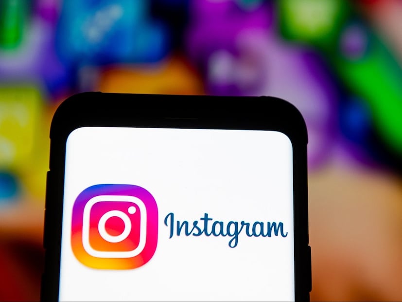 মেটা ৮ মে, ২০২৬ থেকে কার্যকর হওয়া ইনস্টাগ্রাম ডিএম থেকে এন্ড-টু-এন্ড এনক্রিপশন অপসারণের ঘোষণা দিয়েছে। কোম্পানি জানিয়েছে যে খুব কম ব্যবহারকারীই এটি ব্যবহার করছেন। WhatsApp-এ এনক্রিপশন থাকবে।